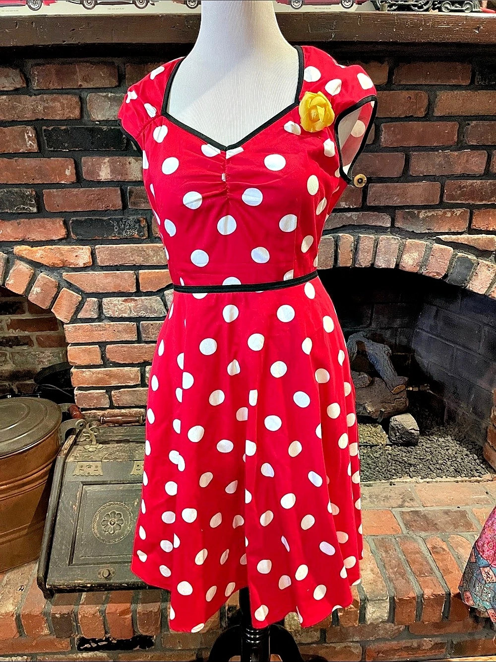 Disney Parks polka dot dress Midi Dress in Red & White Size Small Minnie Mouse